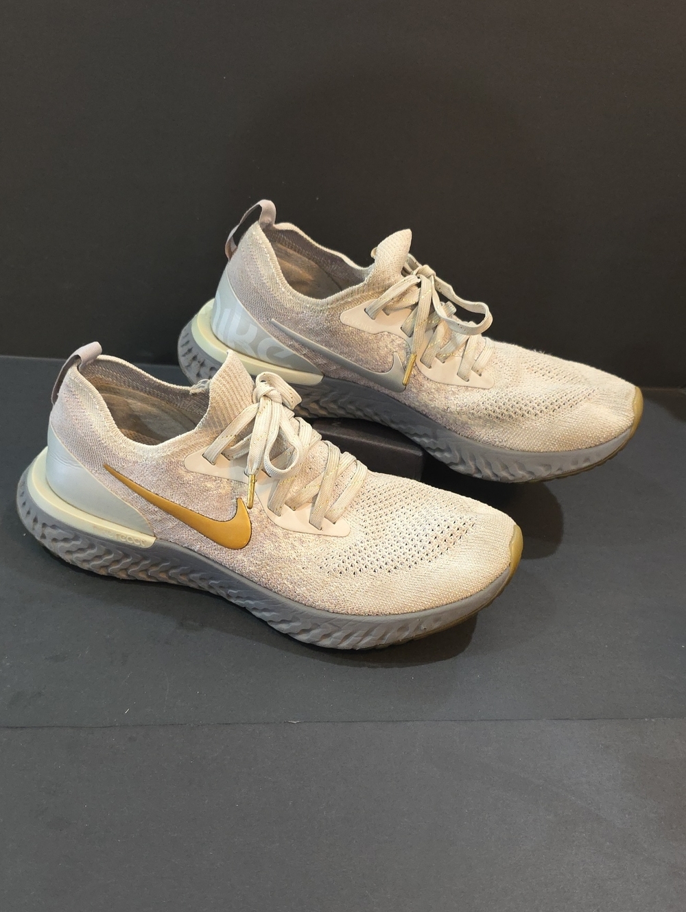 Nike Epic React Flyknit Women's Shoes in Beige with Gold Swoosh Size 8.5